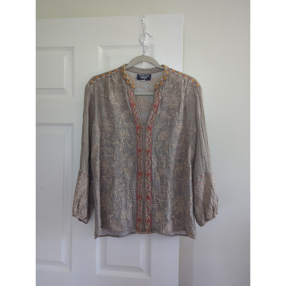 Johnny Was Workshop Floral Embroidered Peasant Top Sz S Boho Festival Hippie EUC